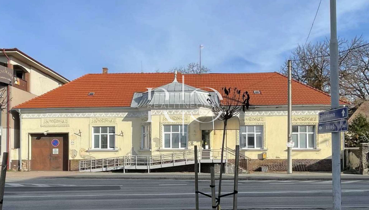 Na predaj samostatne stojaca budova + pozemok - Veľký Meder