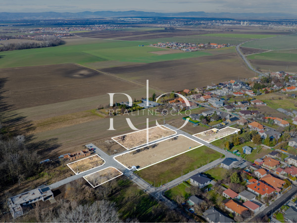 Stavebný Pozemok | Senec – Obrázok 1