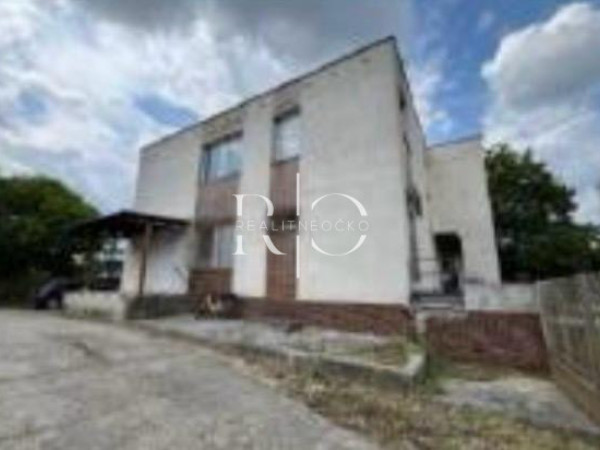 Polyfunkčná Budova | Levice – Obrázok 1