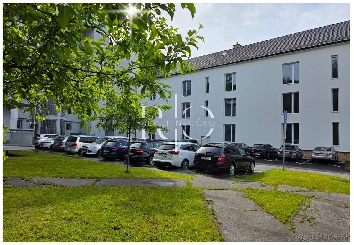 Na predaj budova s parkovaním v srdci Banskej Bystrice