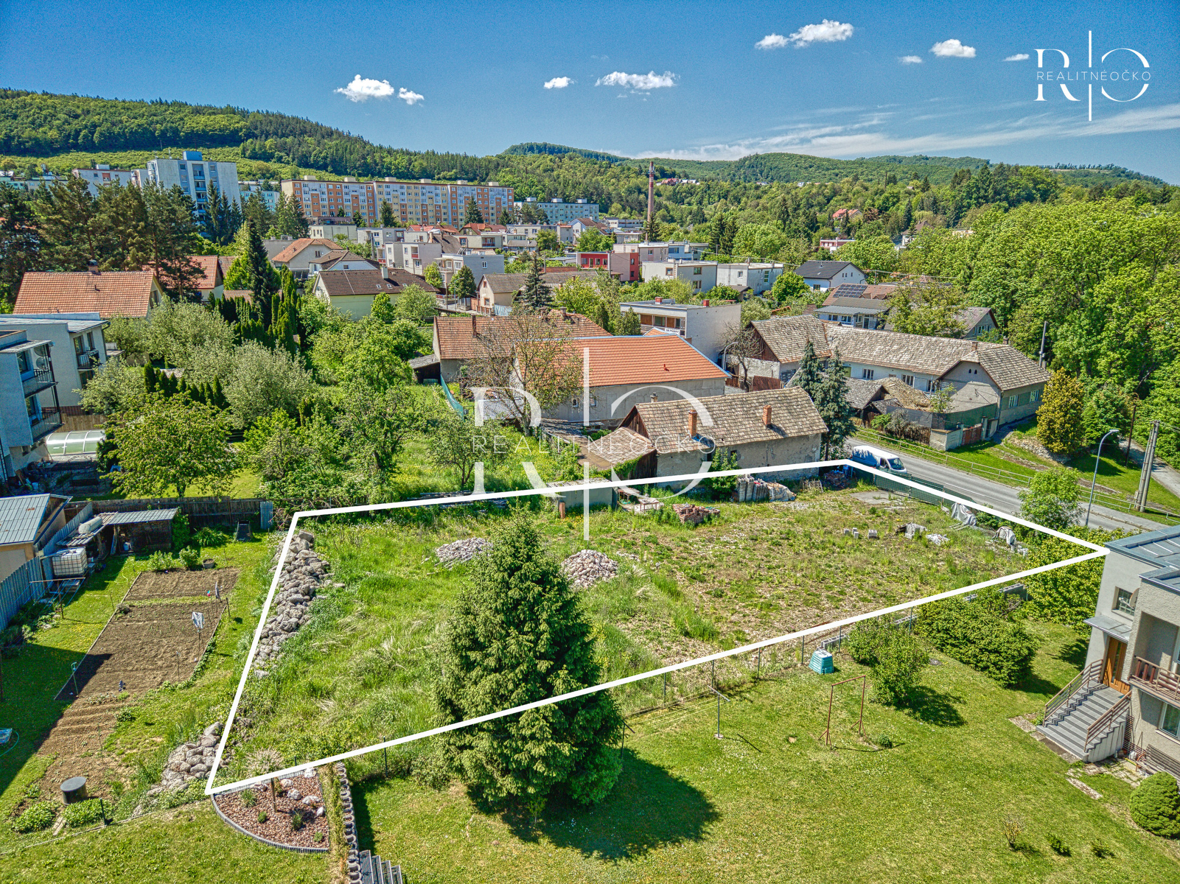 Na predaj stavebný pozemok - Zvolen