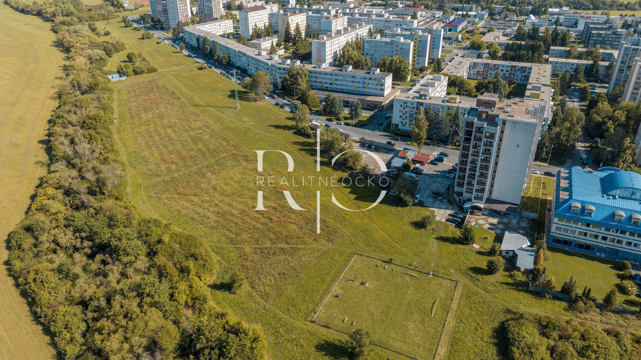 Na predaj stavebný pozemok - 5396 m2 - Žiar nad Hronom