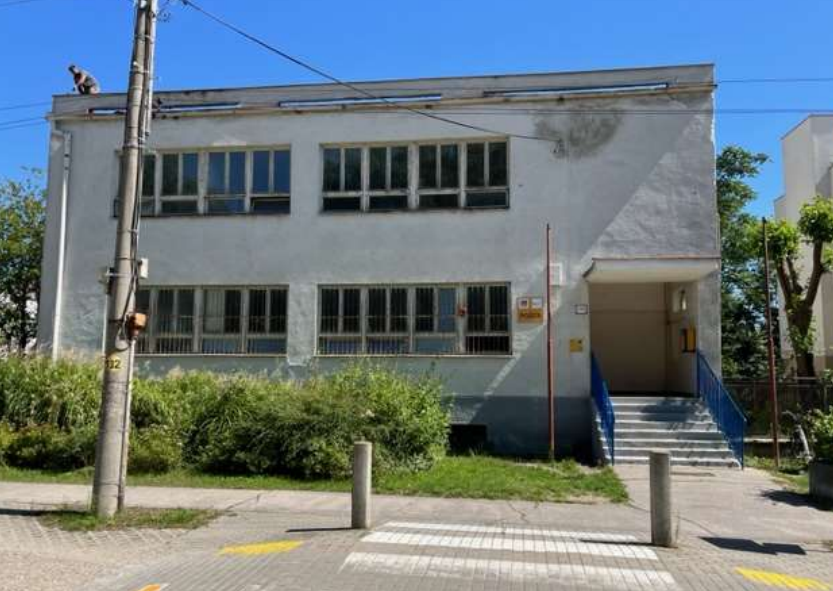 Na predaj samostatne stojaca budova + pozemok - Šoporňa