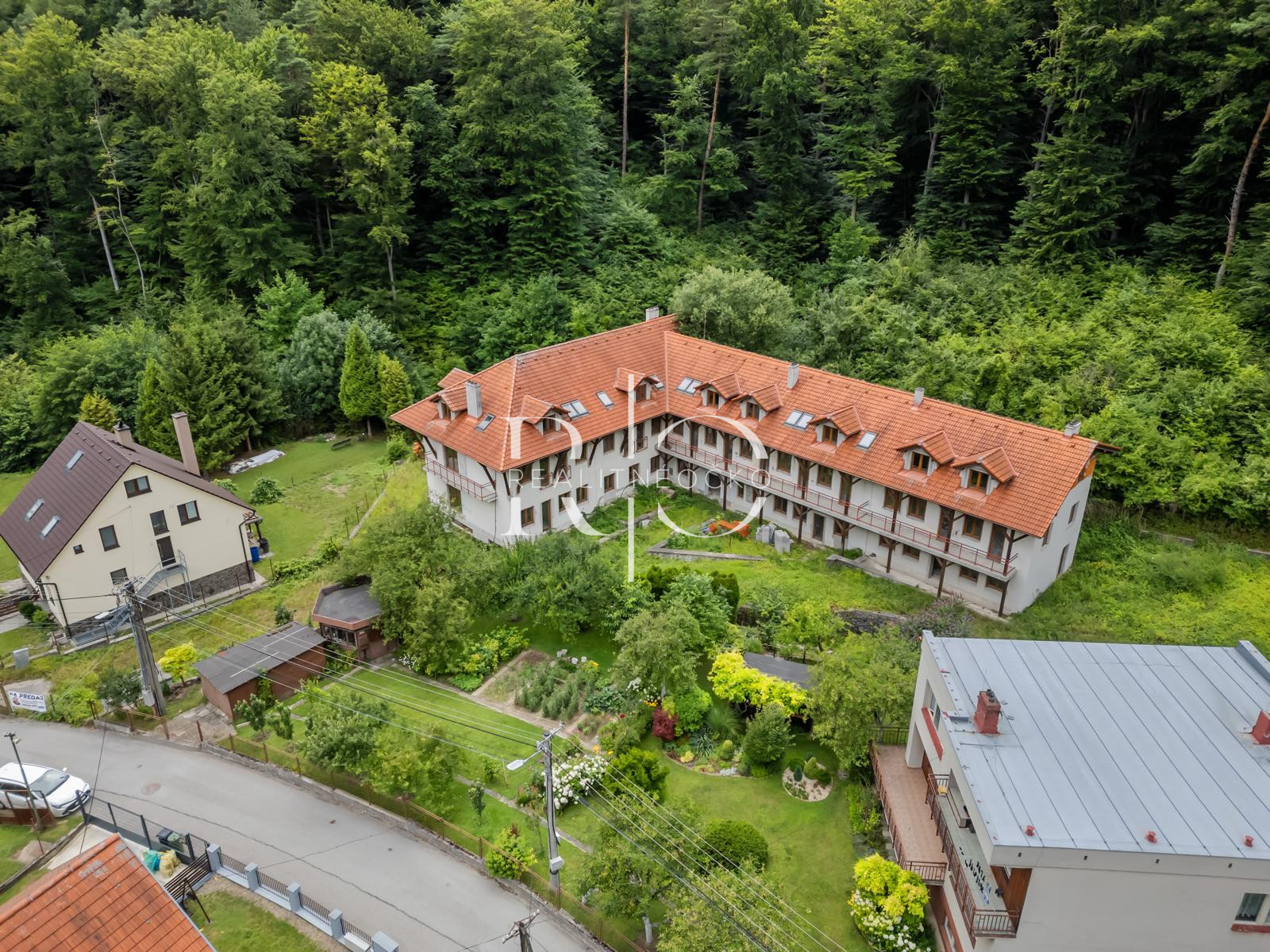 Na predaj Apartmánový dom v Trenčianskych Tepliciach,Trenčín