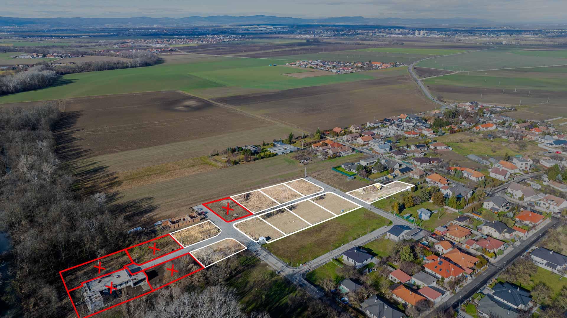 Na predaj stavebné pozemky v novej časti  obce Hrubý Šúr