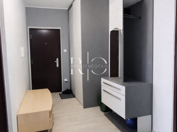 Trojizbový Byt | Levice – Obrázok 1