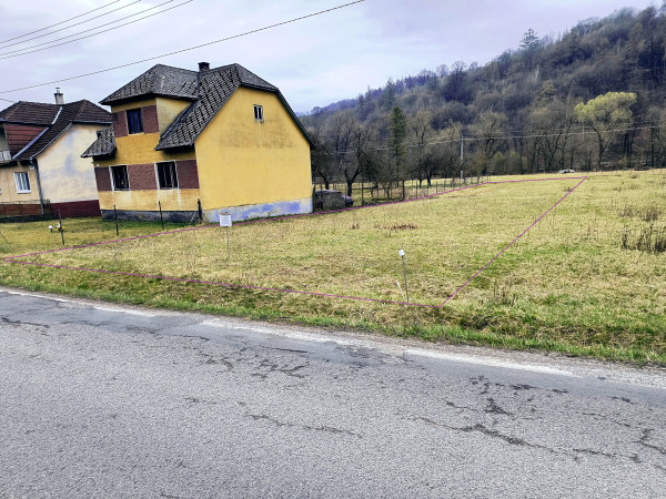 Pozemok Pre Rodinný Dom | Trenčín – Obrázok 1