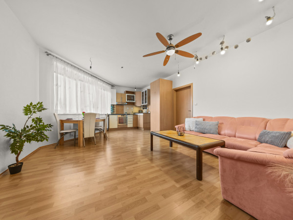 Trojizbový Apartmán | Bratislava II – Obrázok 1