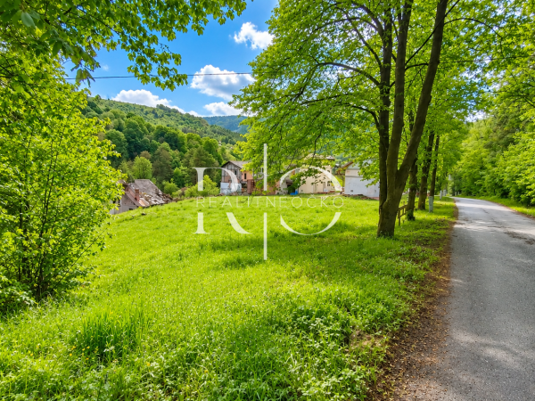Stavebný Pozemok | Žiar nad Hronom – Obrázok 1